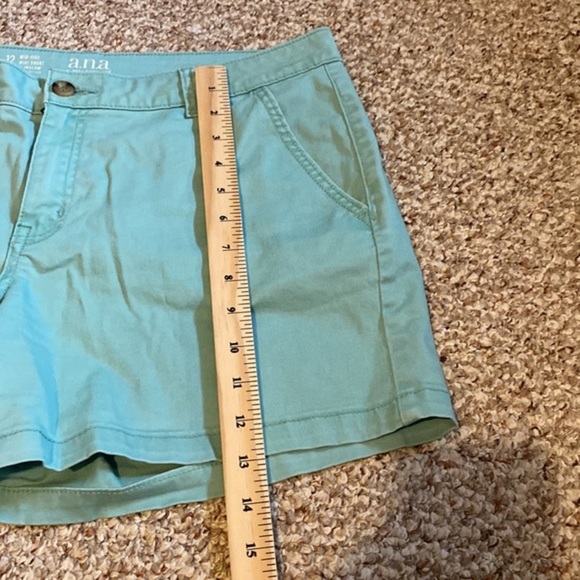 a.n.a Twill Shorts - Picture 4 of 8